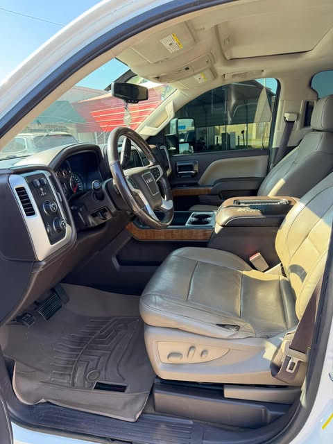 2018 GMC Sierra SLT - Image 10